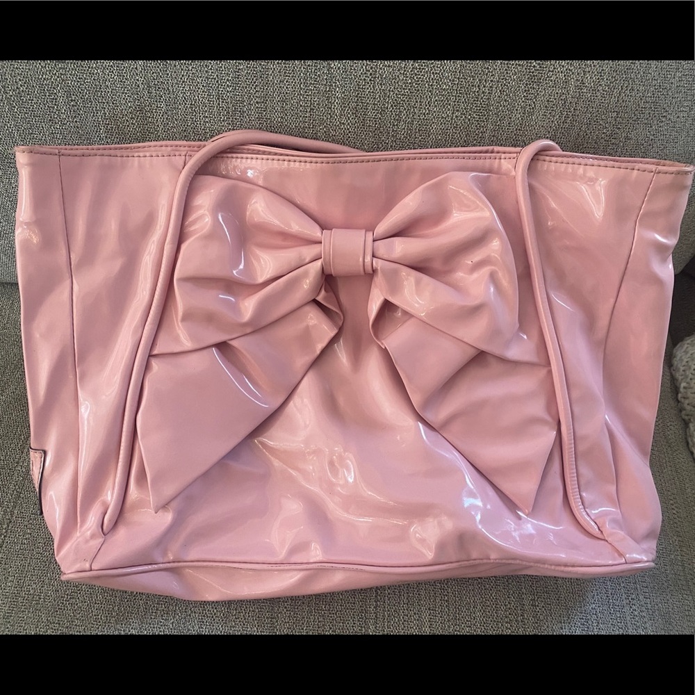 Valentino- Patent leather Bow tote
